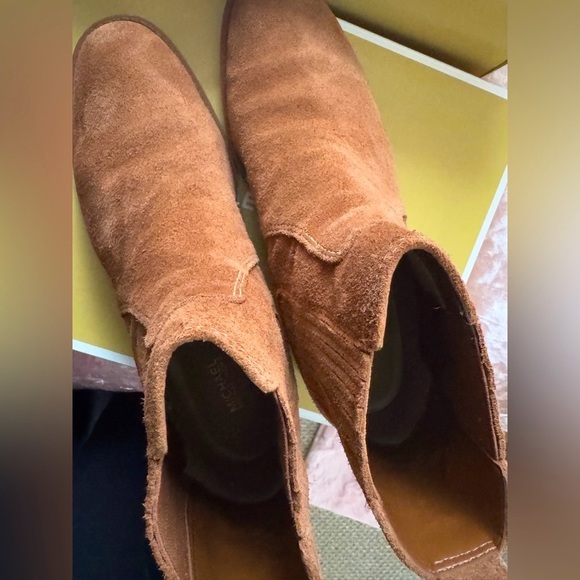 🎁Michael Kors 'Ella' Suede Boots - Picture 5 of 11